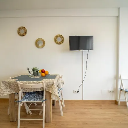 Apt. P/3 10' From The W/wifi In * Torremolinos